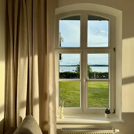 Trzy Wyspy - Przy Plaży *
